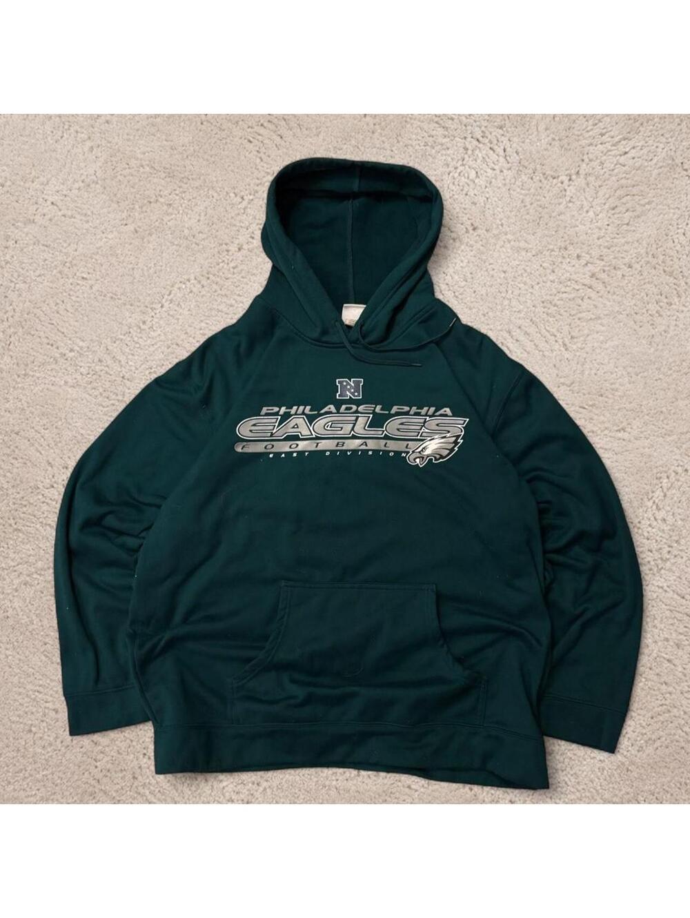 Absolutely beautiful vintage early 2000s Y2K Philadelphia Eagles hoodie